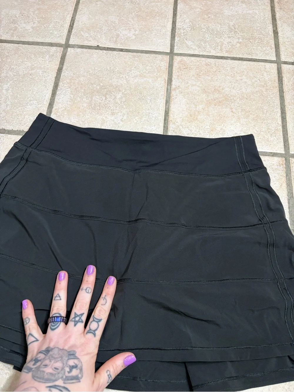 NWOT Lululemon Pace Rival Mid-Rise Skirt *Tall *15” (Black) Size 6
